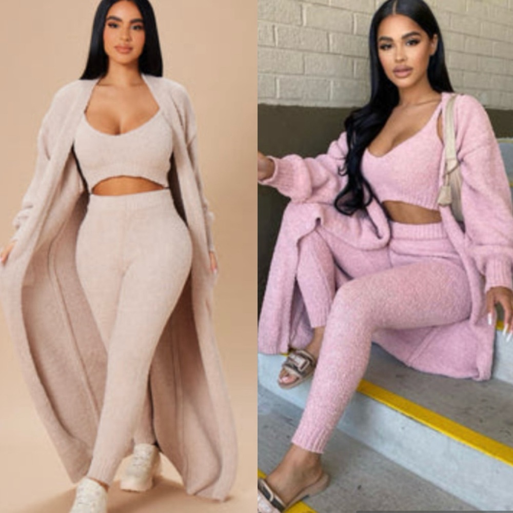 Fashion Nova Pink and Cream Leggings Set
